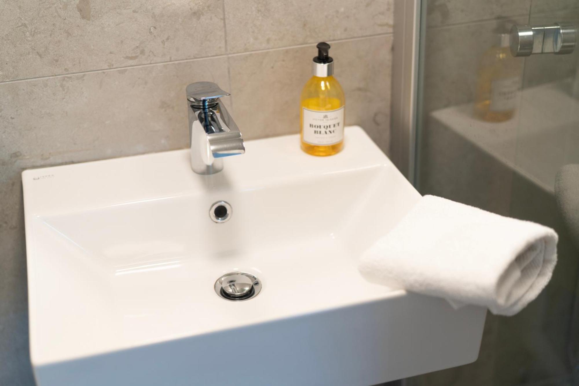 Falsterbo Guesthouse - Modern Comfort With Private Patio Skanör med Falsterbo Εξωτερικό φωτογραφία